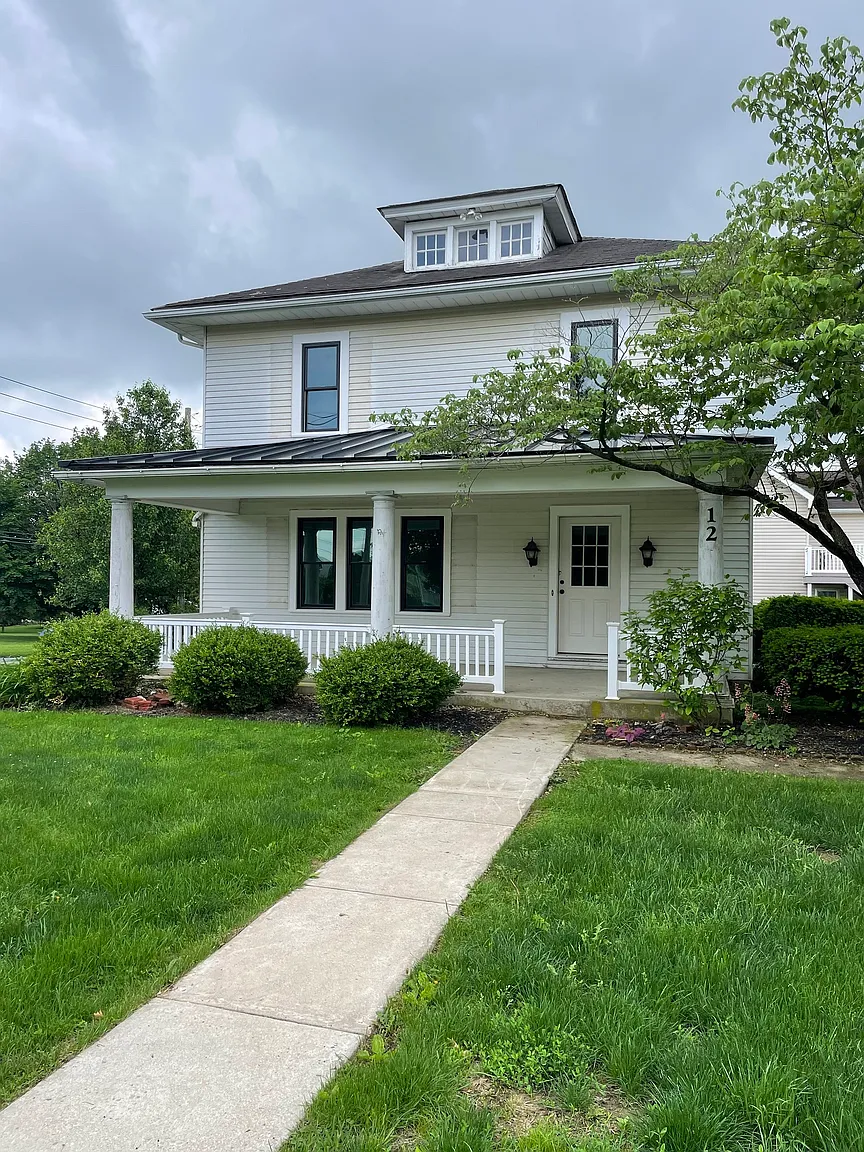 12 N Kinzer Rd photo 1