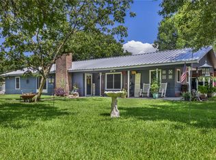 4450 Greenbriar Rd, Madisonville, TX 77864