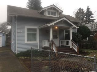 524 S 3rd St, Silverton, OR 97381