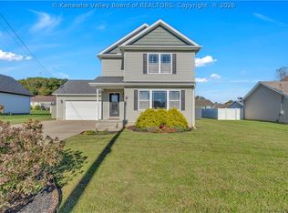 47 Day Star Dr, Evans, WV 25241