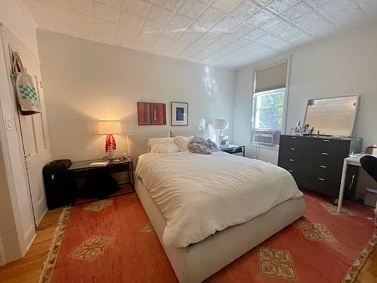 Rented by Compass | media 11