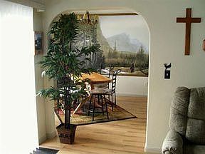 3rd image of 1561 Pineridge Ln