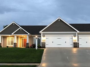 655 Perolla Dr, Fort Wayne, IN 46845