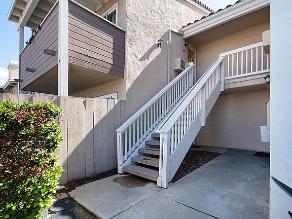 3rd image of 1075 N Escondido Blvd Unit 208