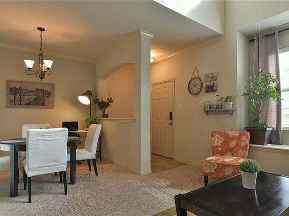 2nd image of 2924 Peyton Brook Dr