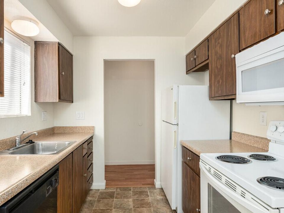 1451 Stabler Ln Yuba City, CA Zillow