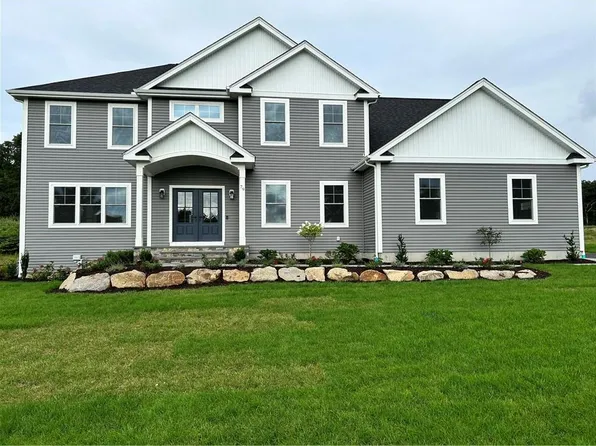 79 Explorer Dr N, Kingstown, RI 02874