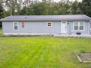1790 Saltvale Rd, Warsaw, NY 14569
