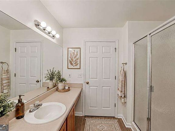 4th image of 129 Jacobs Way APT B