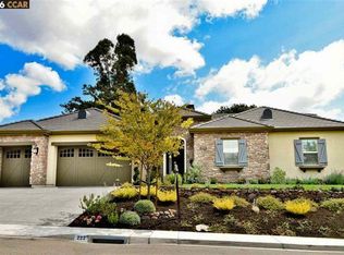 222 Weber Ln, Danville, CA 94526