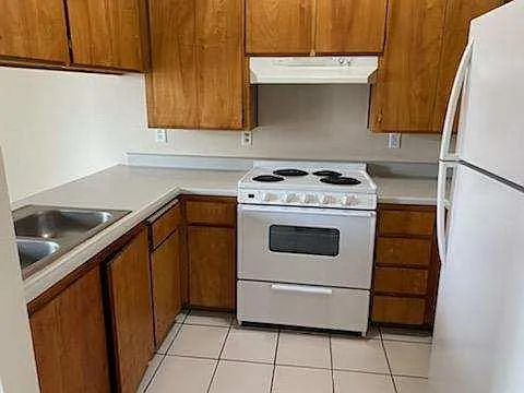 31 W Lincoln Ave #B — Photo 13