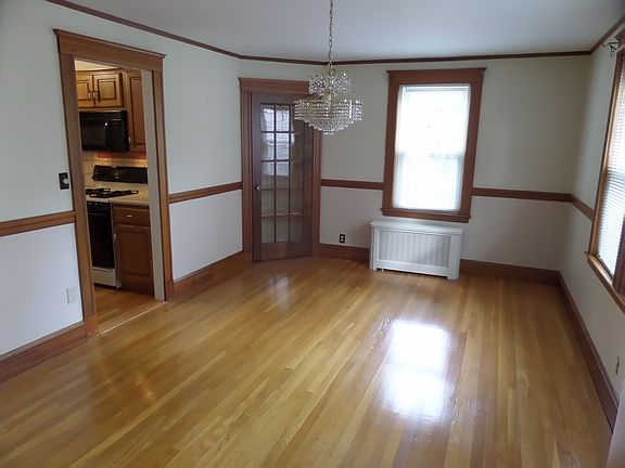 4th image of 234 Elmwood Ave