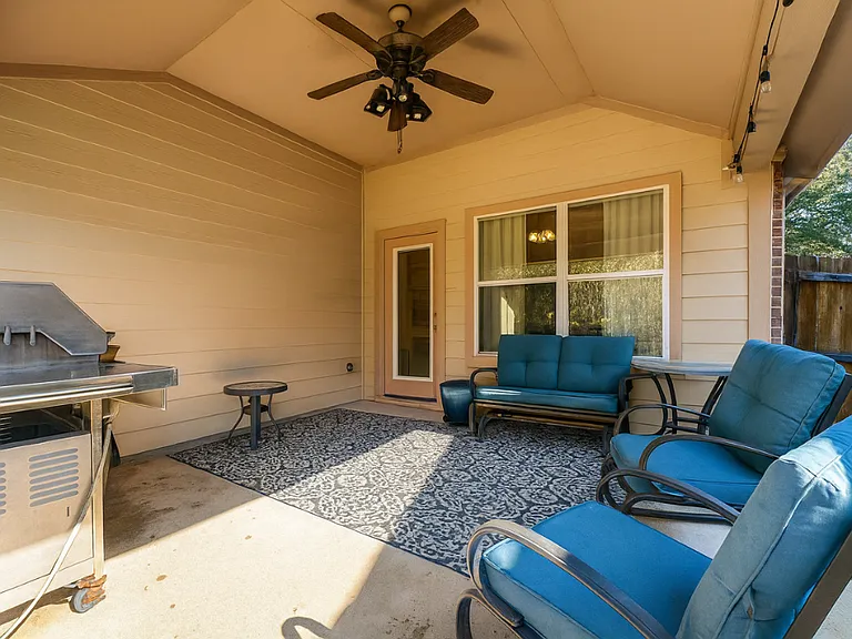 4223 Fall Creek Dr — Photo 45