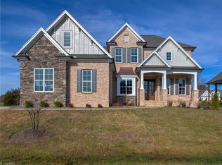 7301 Lanval Dr, Oak Ridge, NC 27310