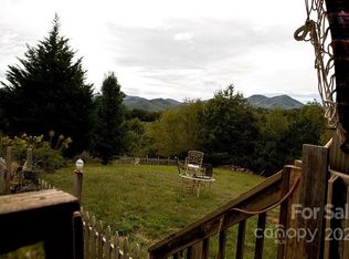 34 Aladdin Rd, Leicester, NC 28748