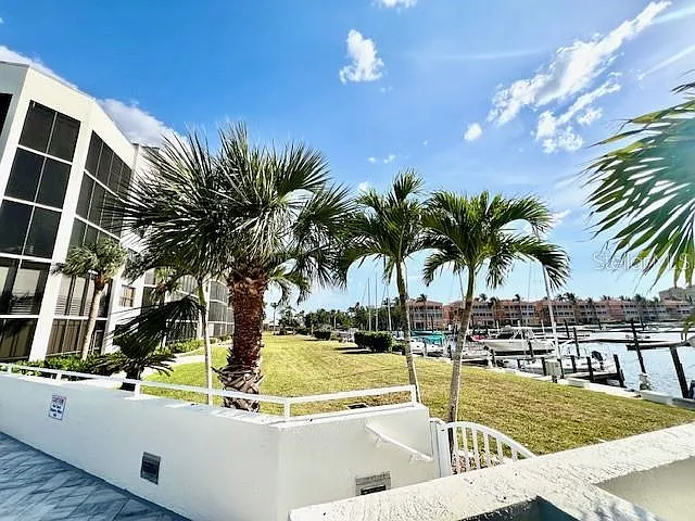 3020 Matecumbe Key Rd #103 — Photo 9