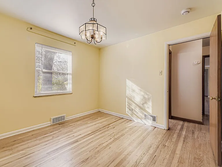 2900 S Cook St — Photo 12