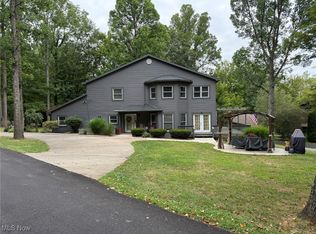 9156 Cherry Ln NE, Mineral City, OH