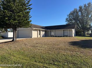 934 Lynbrook St NW, Palm Bay, FL 32907