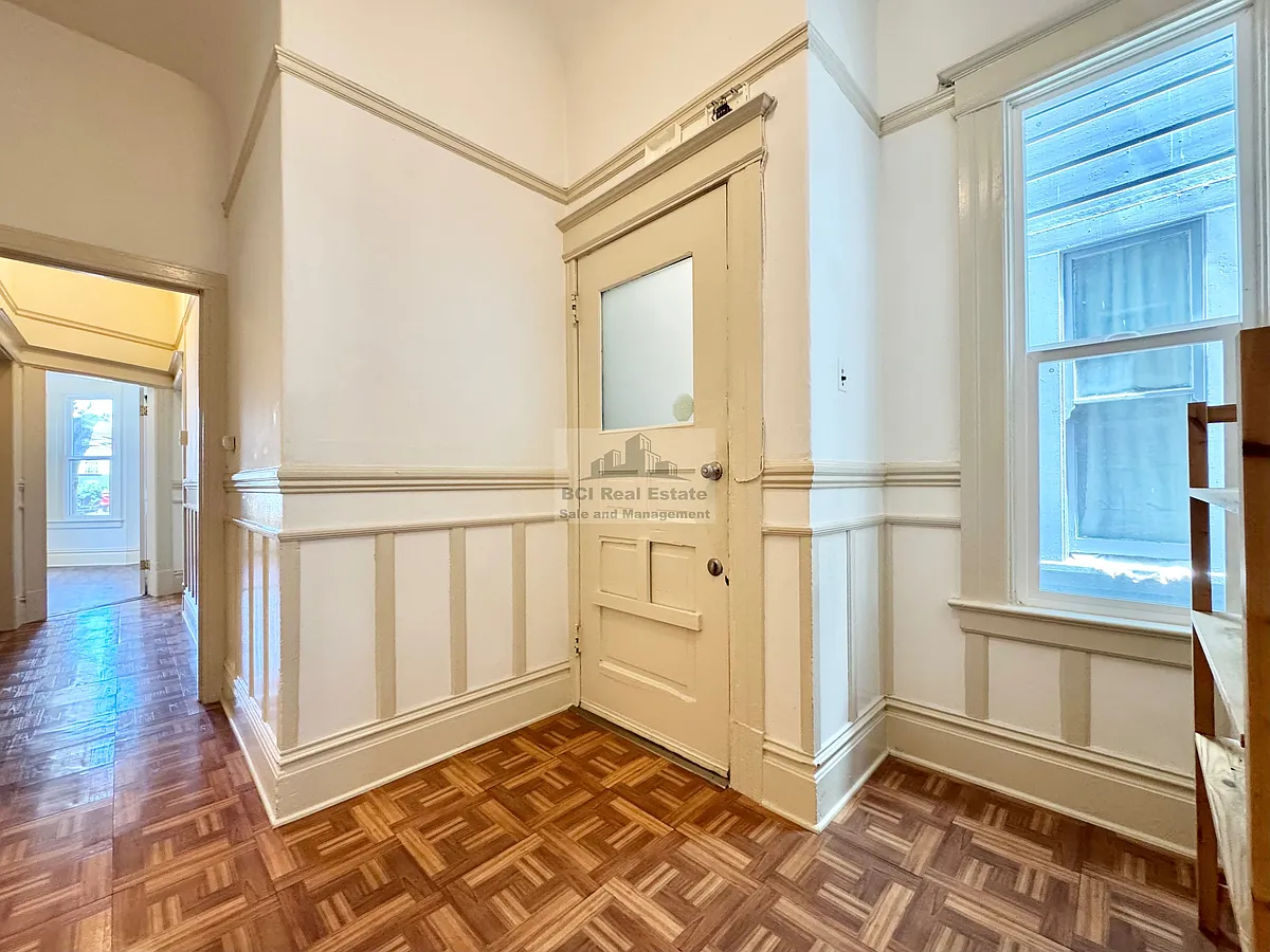 Building Photo - 1557C Mission St #C