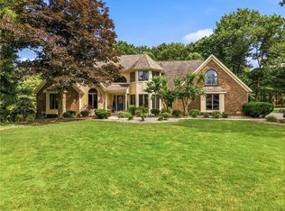 1144 Brookview Ct, Hermitage, PA 16148