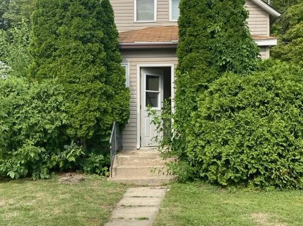 32 Linden Ave N, Maple Lake, MN 55358