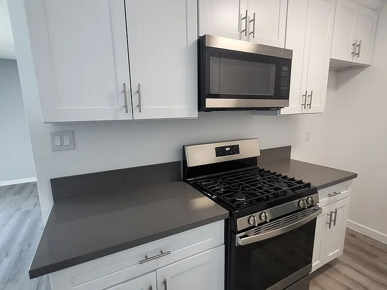 721 Venice Way — Photo 16