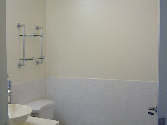 5th image of 111 W 7th St Ste 109