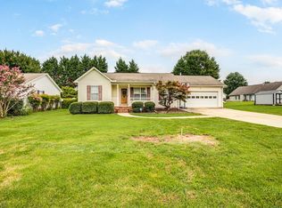 118 Cloister Dr, Mocksville, NC 27028