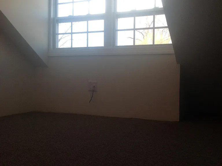 404 S Veitch St — Photo 7