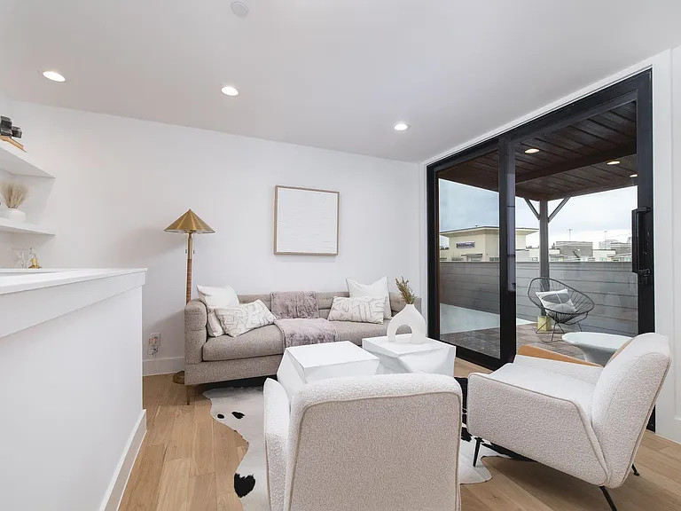 3053 Wycliff Ave #201 — Photo 29