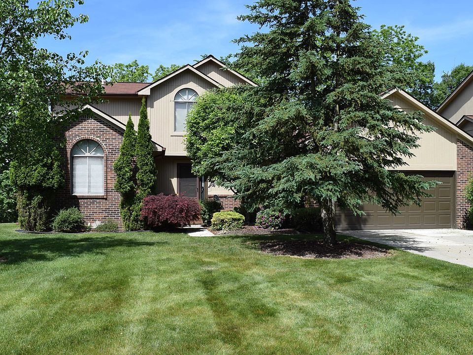 1st image of 6334 Ashwood Ln #1