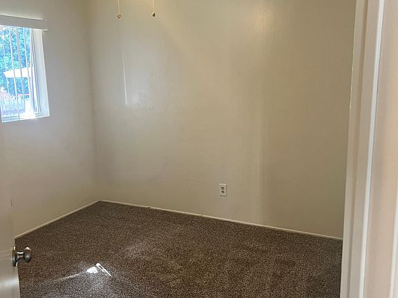5th image of 1157 Persimmon Ave