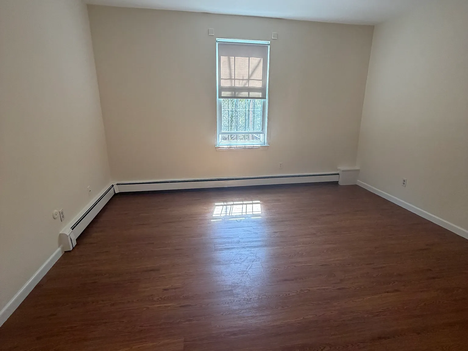1 bed, 9999 sqft, $2,100 — Photo 4