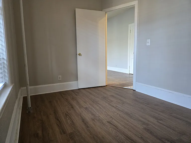 1358 N Ogden St #4 — Photo 16