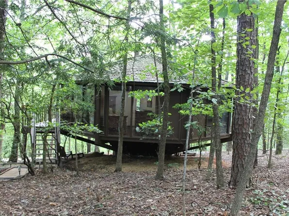 180 Treetopper Cir, Jasper, GA 30143