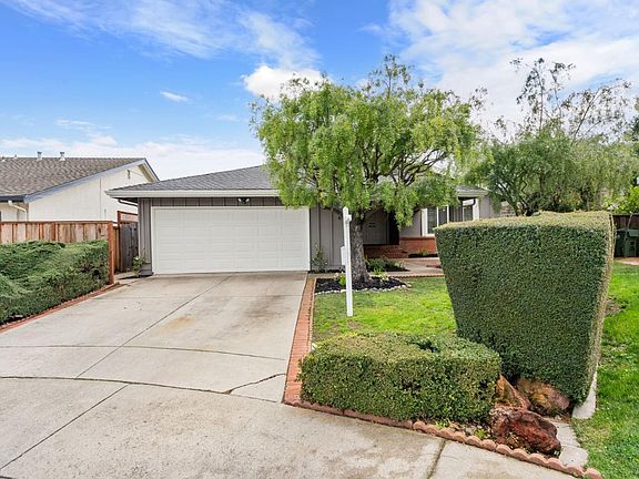 3rd image of 826 Figwood Ct