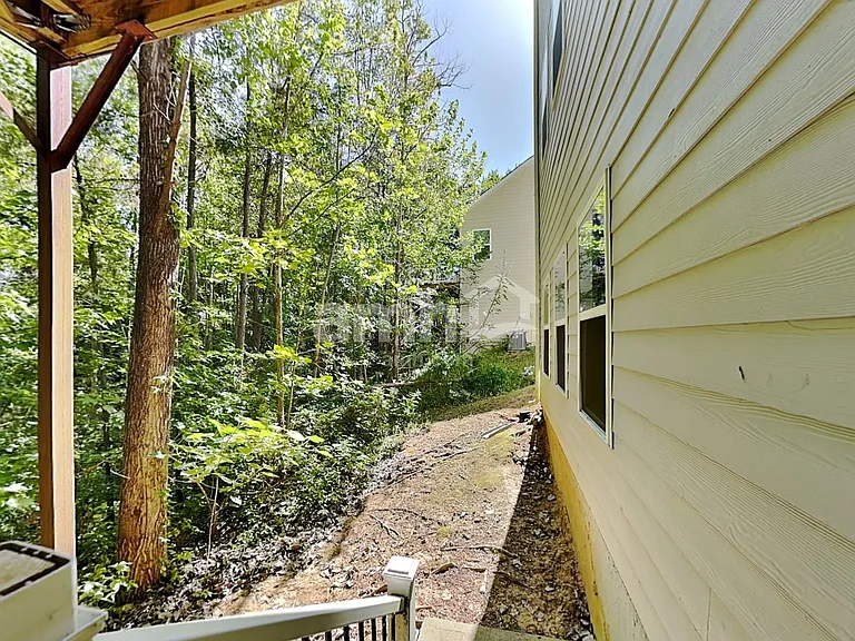 103 Kirk Dr — Photo 26
