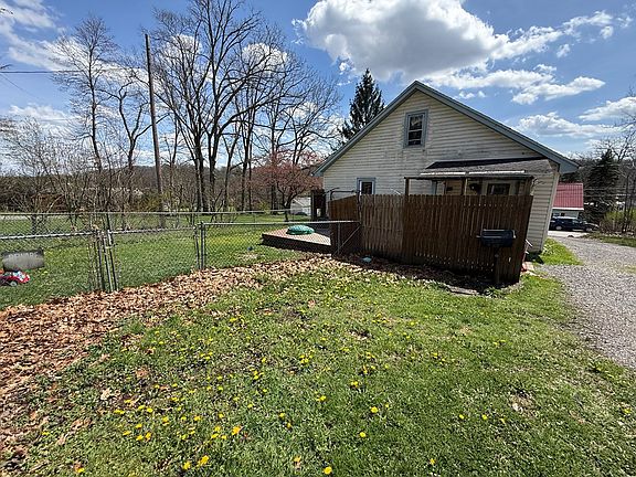 4th image of 1118 Old Mercer Rd