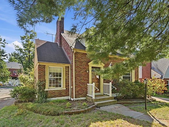 3rd image of 3131 Manning Ave