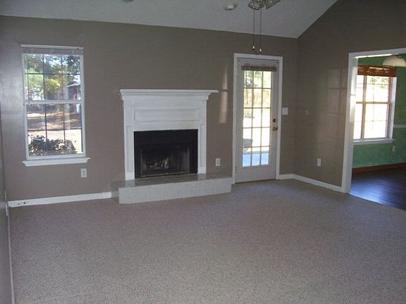 3rd image of 2033 Bassford Dr