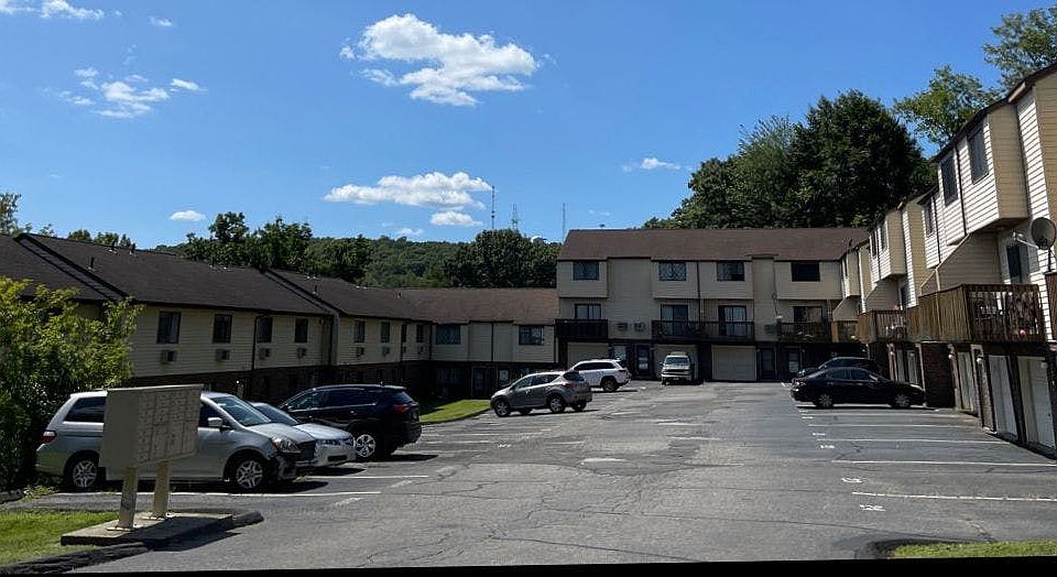 2nd image of 7 Mark Ln