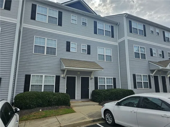 122 University Village Dr APT F, Central, SC 29630