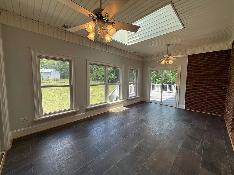 785 Glenwood Dr — Photo 16