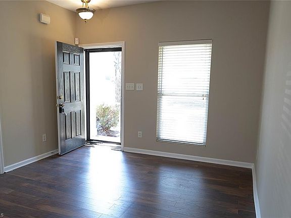 3rd image of 2605 Feather Bend Ct