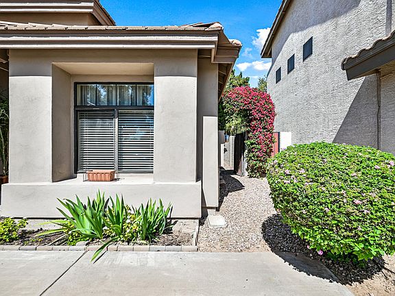 3rd image of 4624 N Desert Stream Way