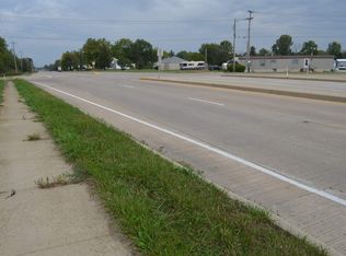 5242 Goshen Rd, Fort Wayne, IN 46818