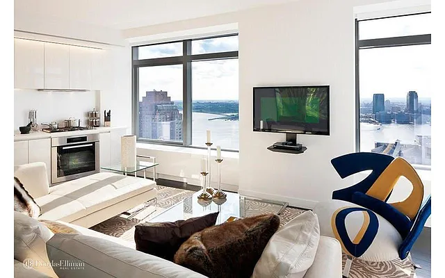 Rented by Douglas Elliman | media 7