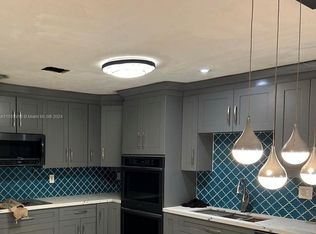 3303 NW 211th St, Miami Gardens, FL 33056
