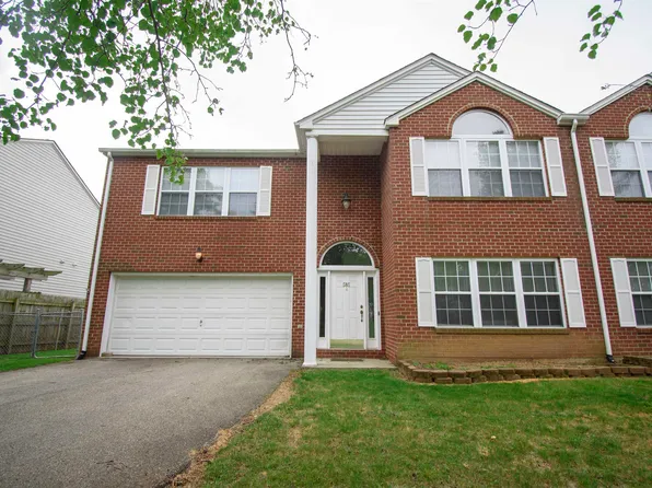 585 Arrowhead Trl, Christiansburg, VA 24073